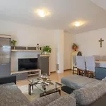 Six Bedroom House With Pool بيت للعطل بنكوفاتش