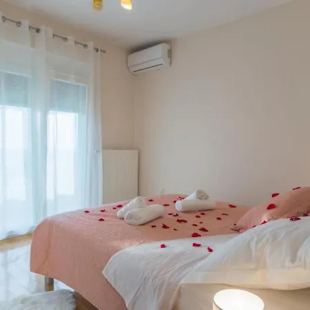 Six Bedroom House With Pool * Benkovac